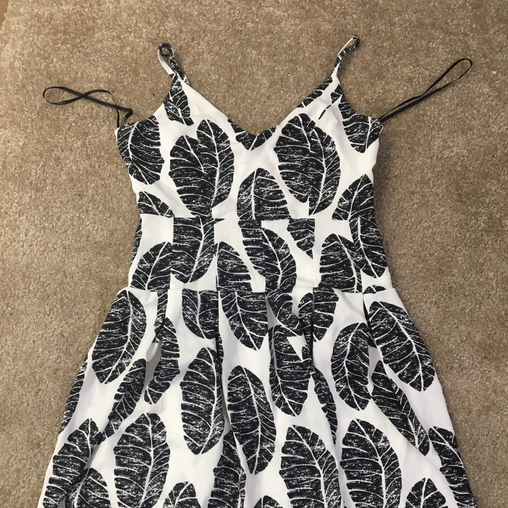 Forever 21 dress! NEW WITH TAGS!